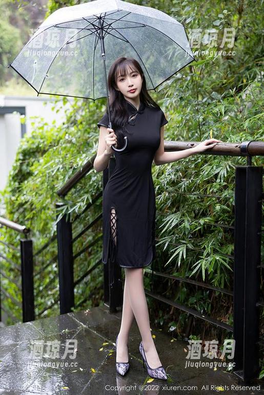 秀人网 - 玄子的和服：这妹妹穿着就像从漫画里走出来的，注意力当然得停留一会儿。