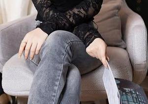 秀人网 - 美七Mia出品护士全套,这样的搭配会让你有点脸红