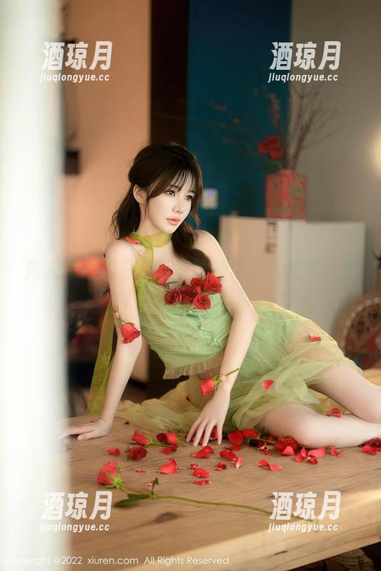 秀人网 - 萌白酱带来的灰丝：无圣光以后才是真正的大戏！