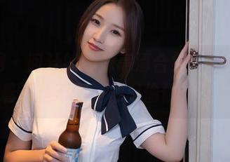 秀人网 - 阿汁的妹妹高清合集,每一帧都透着一丝不羁,像是偷偷的好奇。