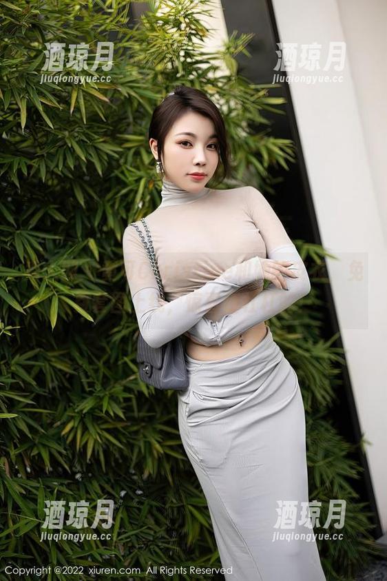 秀人网 - 黄可Christine和她的皮衣，免费套图上线，惊喜值杠杠的！