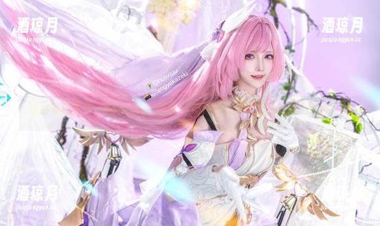 私拍里的花兮_honoka，反季节绽放的冬雪沁香，真想给她按个赞