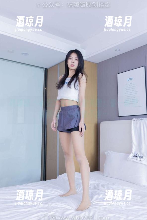 袜啵啵 - 小安二百期限定美图：看一眼想说再见，但依依不舍…