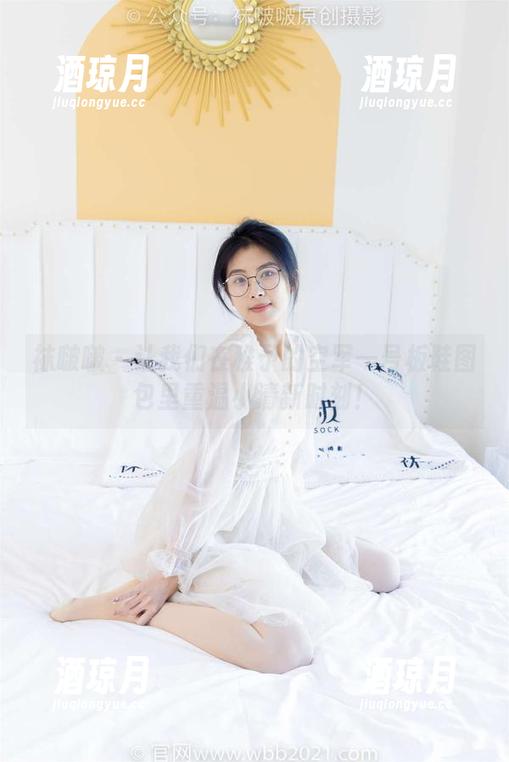 袜啵啵 - 让我们在稚予的空军一号板鞋图包里重温小清新时刻！
