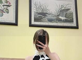 微密圈 – 制服图纸随便撒，醇子小姨上线，赶紧下载吧。