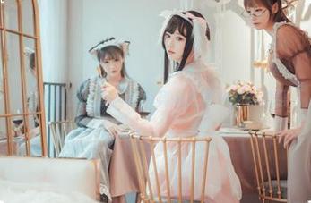 作品更新:铁板烧鬼舞w在黑色中的摇摆
