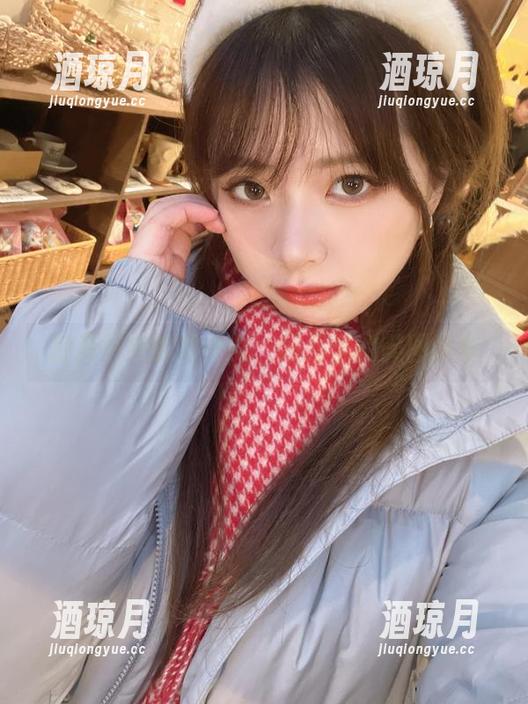 捉摸不定的喵少女：闪月半的美图分享