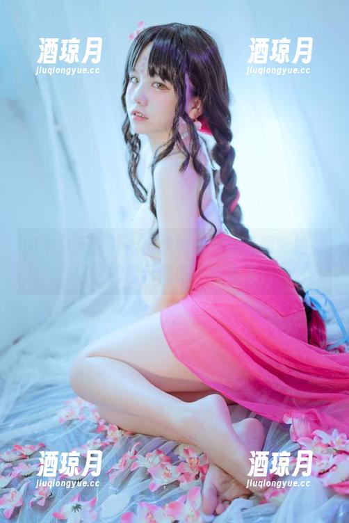 阿半今天很开心再次喊出妹妹美图，结果这次的显示器都不敢看了！