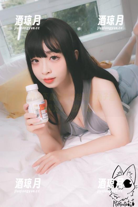 如何优雅地下载陌陌咕咕咕的兔子图集，纯粹是为了寻找灵感吧？