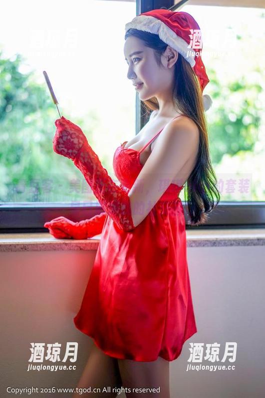 青豆客 - 美图正在更新，琪琪qlql的套装早已刷爆我的社交圈！