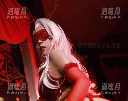 美图是个宝：黑白御猫变身女仆，能不能顺便帮我把懒癌治好呀？